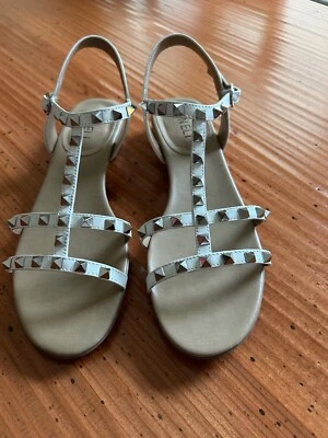 zapatos mujer vaneli Foto 1 de 4