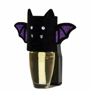 Bath & Body Works Halloween 2021 Wallflowers Plug - Terciopelo Negro BAT - Imagen 1 de 1