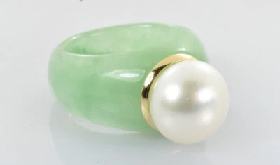 Anillo de perlas de jadeíta y oro de 14k talla 7 Foto 1 de 3