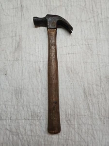 Vintage Stanley 7 Oz #213 Claw Hammer Original Handle  - Picture 1 of 11