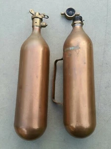 VINTAGE COPPER CONTAINER BOTTLES X 2 FLASK/BOTTLE BRASS SCREW & GAS? TOP - Picture 1 of 12