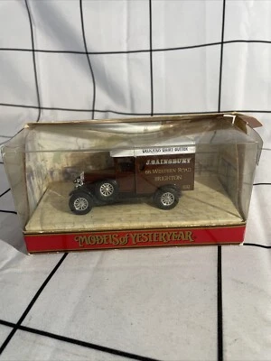 MATCHBOX - MODELOS DE ANTAÑO - Y19 MORRIS COWLEY VAN J.SAINSBURY  Foto 1 de 4