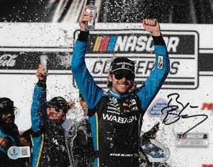 Foto autografiada firmada por Ryan Blaney de 8x10 Beckett BAS CERTIFICADO DE AUTENTICIDAD NASCAR - Imagen 1 de 1