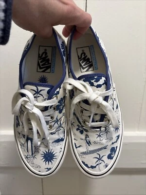 Vans Ultracush VF Canvas Sneaker  Hibiscus Flower Sun Star Surf Board 7.5 Men 6￼ - Image 1 of 4