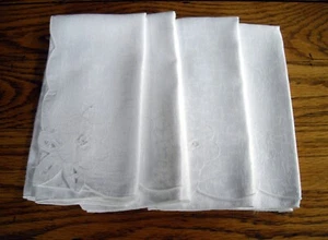 Juego de servilletas brocado blanco con flor recortada ~ Juego de 4 ~ - Imagen 1 de 5