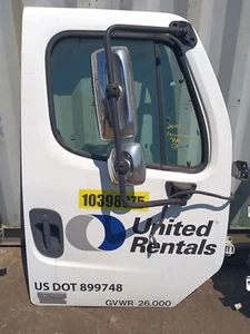 FRIEGHTLINER BUSINESS CLASS M2 RIGHT SIDE DOOR POWER COMPLETE SEE PICS   - Picture 1 of 2