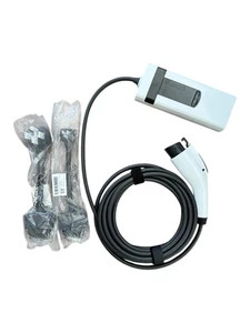 Brand New GM/GMC EV ULTIUM CHARGER  EVSE-CSSS56600012-1002 Level 1 & 2 Adapters - Bild 1 von 4