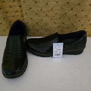NEW Pavers Womens Slip on Shoes Size UK 5 EU 38 Black croc color - Picture 1 of 7