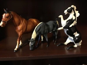 Juego de 3 caballos modelo Breyer/Hartland vintage - Imagen 1 de 13