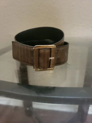 Cinturón Fendi vintage de cuero marrón para mujer talla M, el estado es muy bueno. Foto 1 de 3