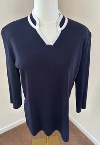 Exclusively Misook Knit Top Women’s Medium Navy White Trim V-Neck Career Classic - Picture 1 of 8