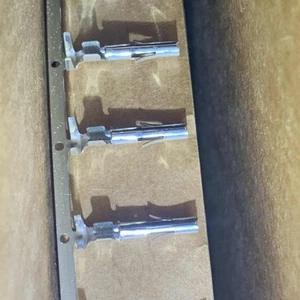 1000x Conectores Pin y Enchufe PIN CRIMP 20-14 350537-3 NUEVO Mate-N-Lok - Imagen 1 de 3