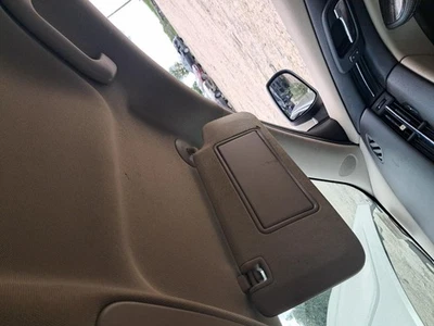 Used Right Sun Visor fits: 2014 Chevrolet Malibu Right Grade A Foto 1 de 4