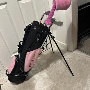 Girls' Golf Club Irons and Woods Set with Bag and Putter Right Handed - Picture 1 of 13