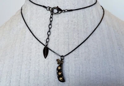 Colar pingente Coldwater Creek Gunmetal ervilhas em uma cápsula 30-32 pol - Imagem 1 de 4