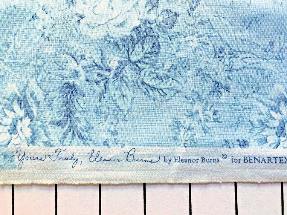 Tela de algodón azul suave Yours Truly Eleanor Burns para Benartex 108" de ancho por comprar Foto 1 de 4