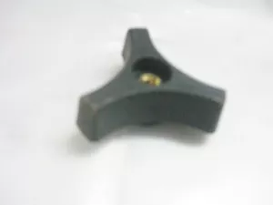 Homelite Saw XL-98C UT-05015-B Manopola coperchio aria parte 6365 - Foto 1 di 3