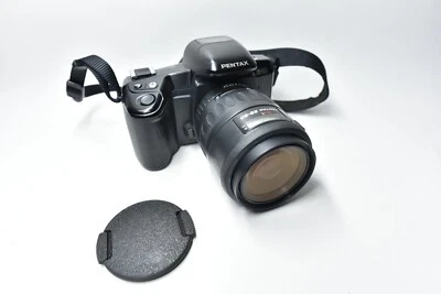 Cámara SLR Pentax Z-10 con lente Pentax 28-80 mm f/3,5-4,5, enfoque automático, zoom de potencia Foto 1 de 4