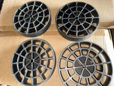 HARDIGG INDUSTRIES 4 Pelican Hardigg SKID MATE PLUS spacers P20-30 / 2-020-00509 Set of 4 NOS