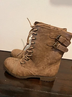 Rampage Brown Lace-Up Combat Boots with Buckle Straps NWOT Size 9 1/2 - Image 1 of 4