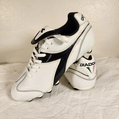 Nuevos Botines de Fútbol Diadora Jóvenes Niños Talla 4.5 Blanco Negro Niños Niñas Niños Botas Foto 1 de 4