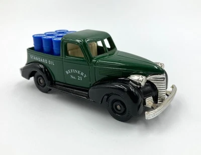 LLEDO 1936 FORD STANDARD OIL PICKUP TRUCK - MADE IN ENGLAND - Image 1 of 4