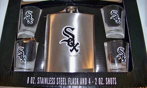 Chicago White Sox GS29 Stainless Steel Flask  8 oz w/ 4 Shot Glasses Gift Set Cover
