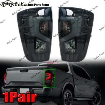 Luz trasera LED de humo lateral izquierda y derecha para Nissan NP300 Navara 2015 2016-2023 Foto 1 de 4