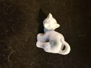 vintage glazed porcelain Cat figurine - Picture 1 of 5