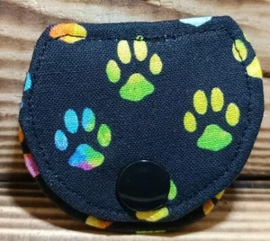 Hundemarkentasche/ Schwarz mit bunten Pfoten Handgefertigt - Bild 1 von 3
