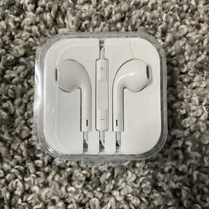 Apple Original Earbuds New In Case Wired - Photo 1 sur 4