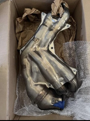 22 Toyota GR86 Exhaust Manifold Header With Over Pipe. - Image 1 of 4