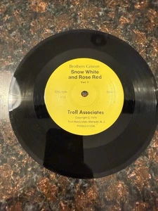 Brothers Grimm-Snow White and Rose Red-T 13-33 1/3 RPM-1979-RARE VINTAGE COLLECT - Picture 1 of 7