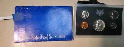 1969 U S Proof Set 5 Coin With Govt Cardboard Housing - Image 1 of 4