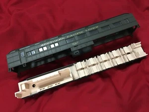 Passenger Car Interior KIT for Athearn 72ft Heavy-Weight (Standard Steel) Dining - Picture 1 of 13