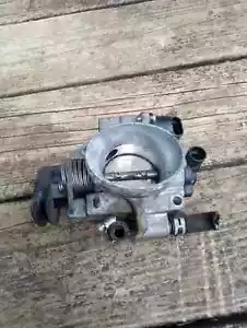 2000-2005 Alero Grand Am Impala Monte Carlo Throttle Body Valve Assembly OEM - Foto 1 di 6