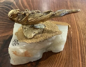 Vintage 1979 Ronald Ron A. Lee Otter With Fish Figure 24k Goldplated - Signed - Picture 1 of 8