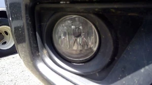 Passenger Corner/Park Light Fog-driving Bumper Mounted Fits 12-21 TACOMA 1483698 - Picture 1 of 7