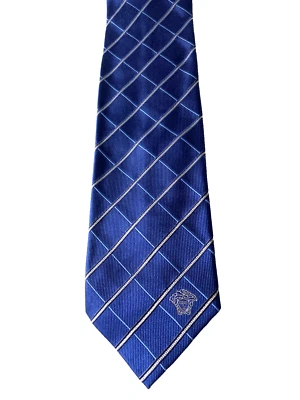 NOVA GRAVATA DE SEDA VERSACE icônica logotipo cabeça de medusa estampa geométrica azul/prata ITÁLIA - Imagem 1 de 4