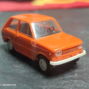 VINTAGE FIAT 126p TOY CAR ESTETYKA 1/43 SMALL PLASTIC MODEL POLAND ZABAVKA RARE - Picture 1 of 24