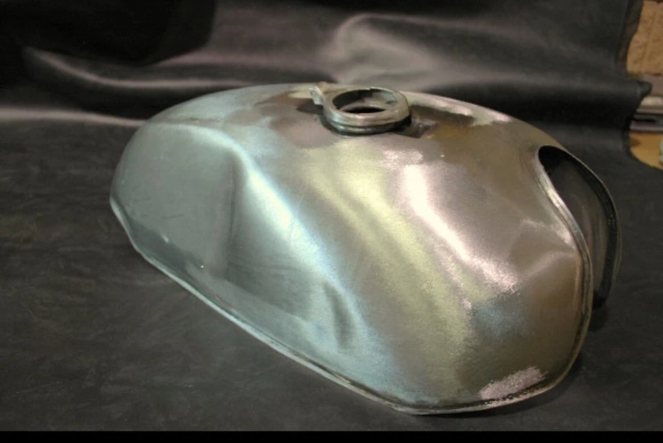 Norton Steel Gas Tank, Fibergalss Replacement Commando 750 - Image 1 of 1