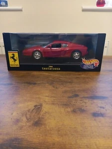 HOTWHEELS 23918 FERRARI TESTAROSSA 1984 - ROSSO 1:18 - IMBALLATO - SPEDIZIONE GRATUITA IN UK - Foto 1 di 10