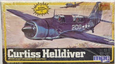 Curtiss Helldiver 1983 MPC 1:72 SEGUNDA GUERRA MUNDIAL EE. UU. Bombardero NUEVO SELLADO DE FÁBRICA **Vendedor de EE. UU.** Foto 1 de 4