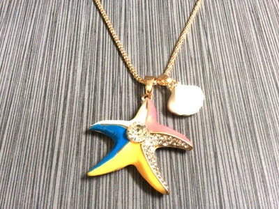 Betsey Johnson Cute Pastel Enamel Crystal Starfish & Shell Pendant Necklace New! - Image 1 of 2