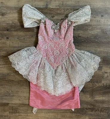 Vestido Loralie Vintage Talla S Rosa Plata Encaje Lentejuelas Hombro Descubierto Baile de graduación Formal Foto 1 de 4