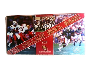 Vintage VCR COLLEGE BOWL BOARD GAME 1987 FAMILY FUN RETRO VINTAGE Football - Picture 1 of 10