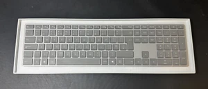 Microsoft Surface Wireless Bluetooth Keyboard Model 1742 - UNTESTED - Afbeelding 1 van 2