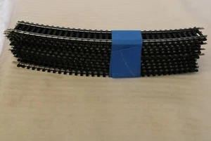 HO Scale Bachmann, Code 100 Steel 18" Radius Curve Tracks, Set of 12 Pieces - Picture 1 of 3