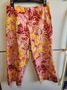 Boston Proper women's Capris, Tropical Floral, cotton, Size 8. Excellent  - Picture 1 of 2