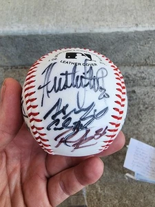 2006 UT Texas Longhorns Alumni Game Signed AUTO Baseball CROLB Sharpie with Case - Picture 1 of 5